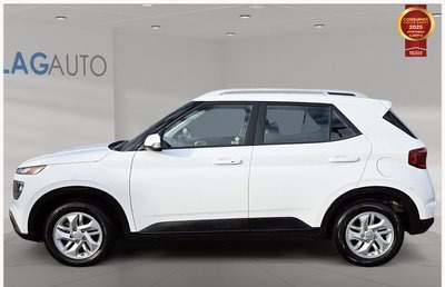 2025 Hyundai Venue Preferred — photo 4