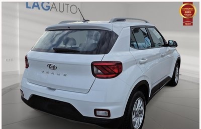 2025 Hyundai Venue Preferred — photo 8