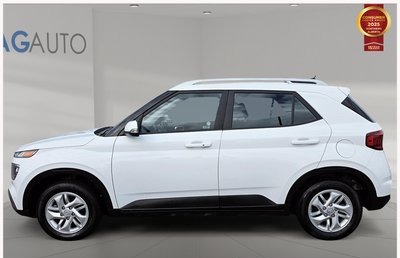 2025 Hyundai Venue Preferred — photo 4