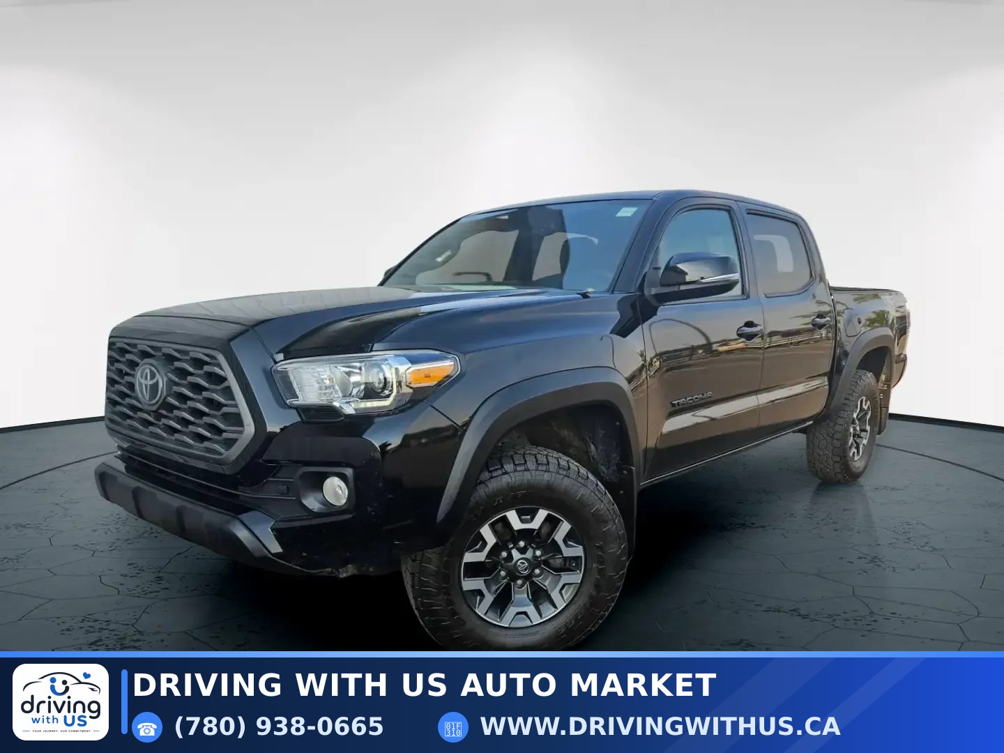 2023 Toyota Tacoma — photo 1
