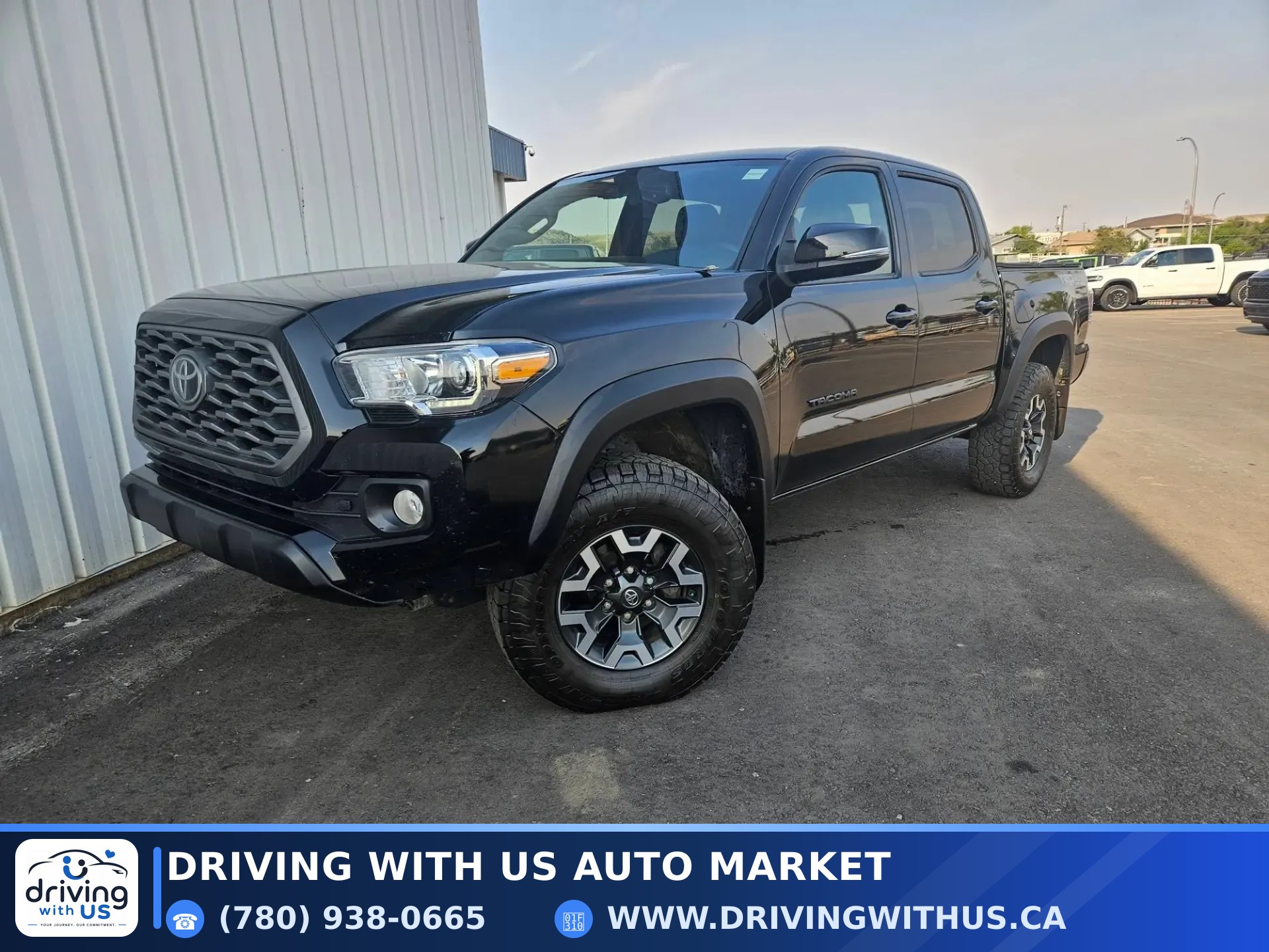 2023 Toyota Tacoma — photo 1