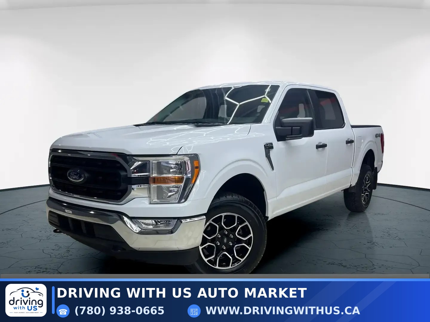 2022 Ford F-150 XLT 4WD SuperCrew 5.5' Box — photo 1