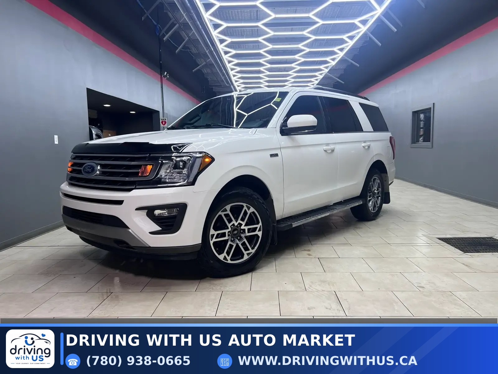 2021 Ford Expedition XLT 4x4 — photo 1