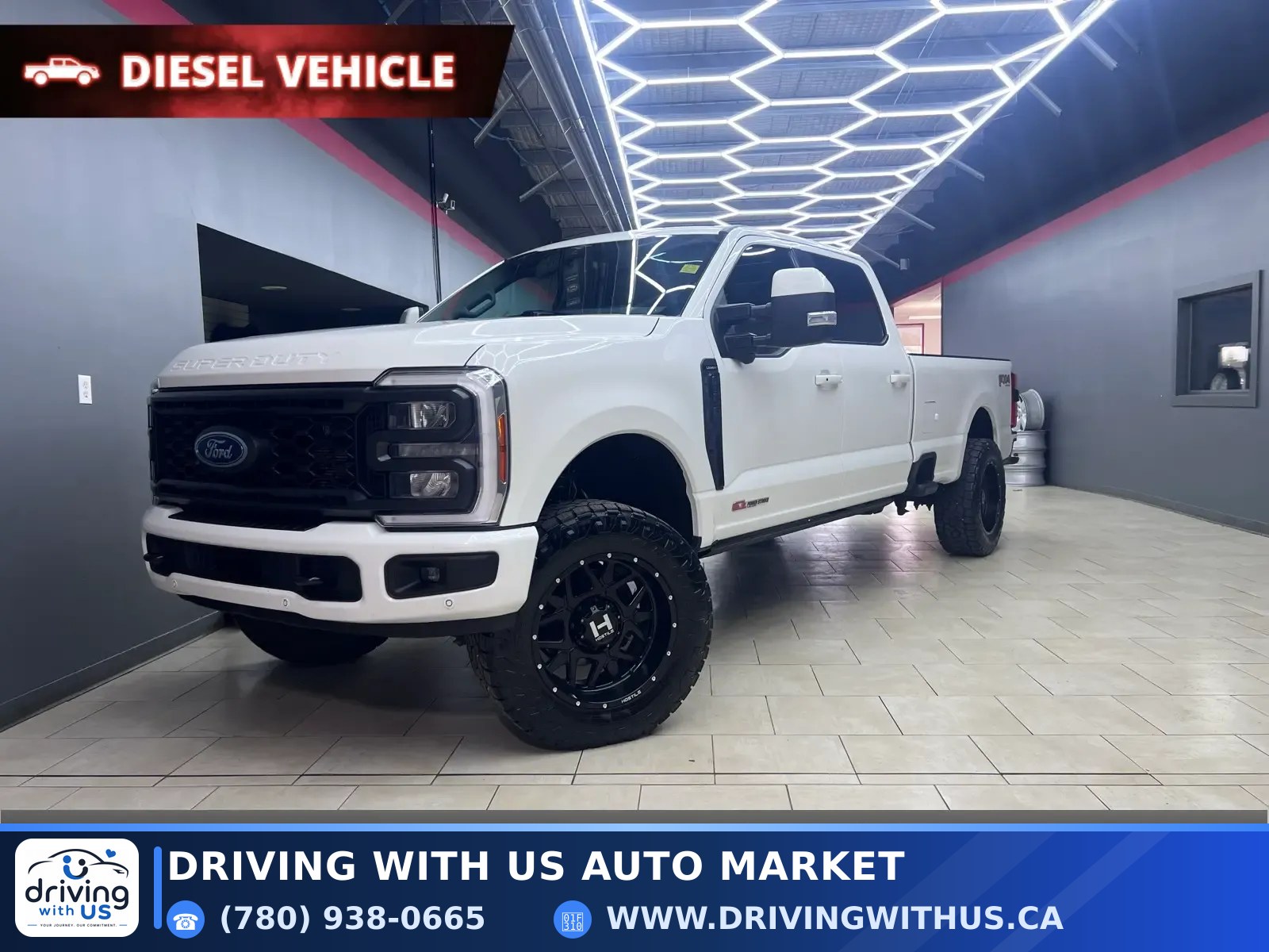 2023 Ford Super Duty F-350 SRW LARIAT 4WD Crew Cab 8' Box — photo 1