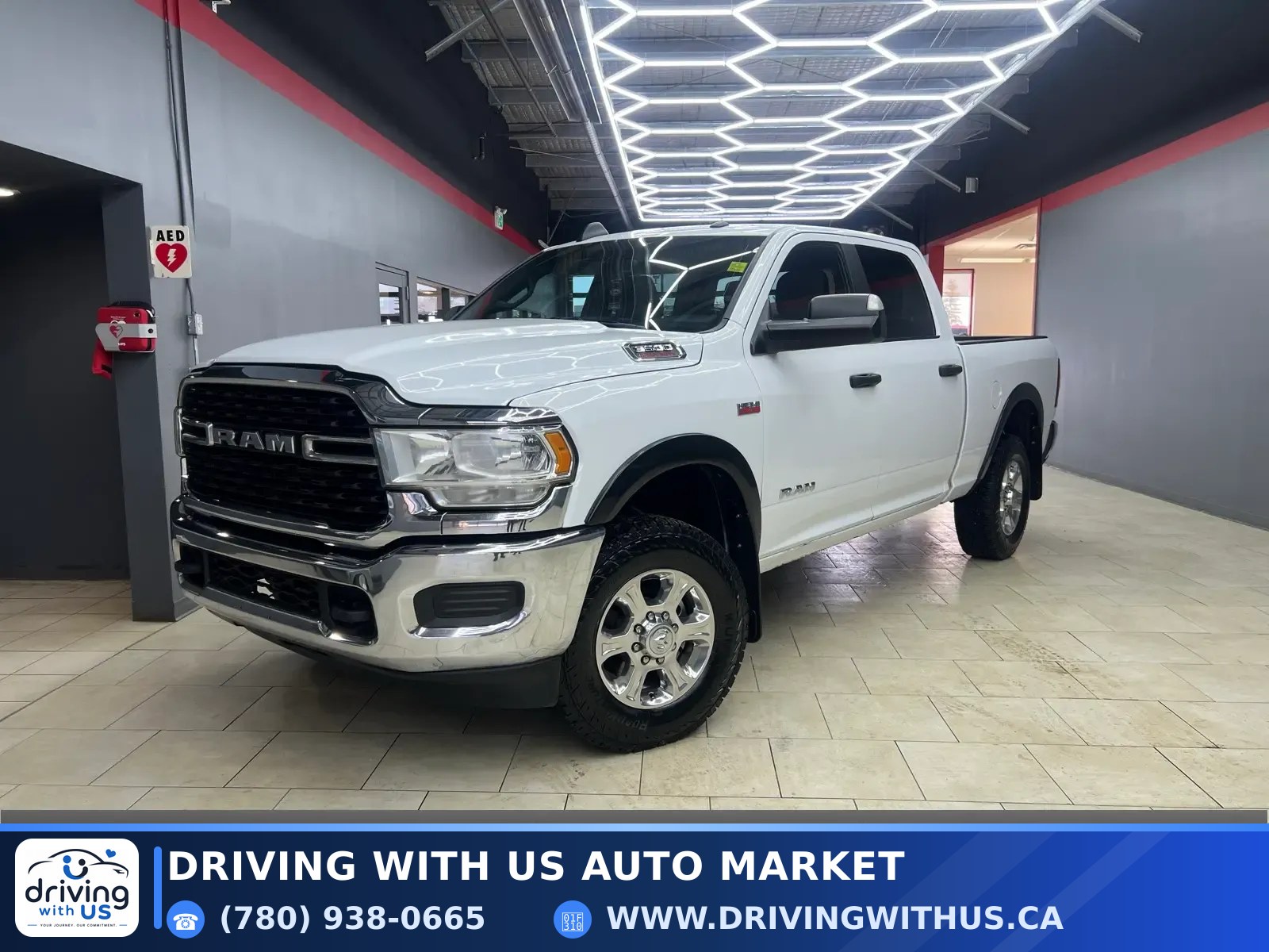 2022 Ram 3500 Big Horn 4x4 Crew Cab 6'4" Box — photo 1