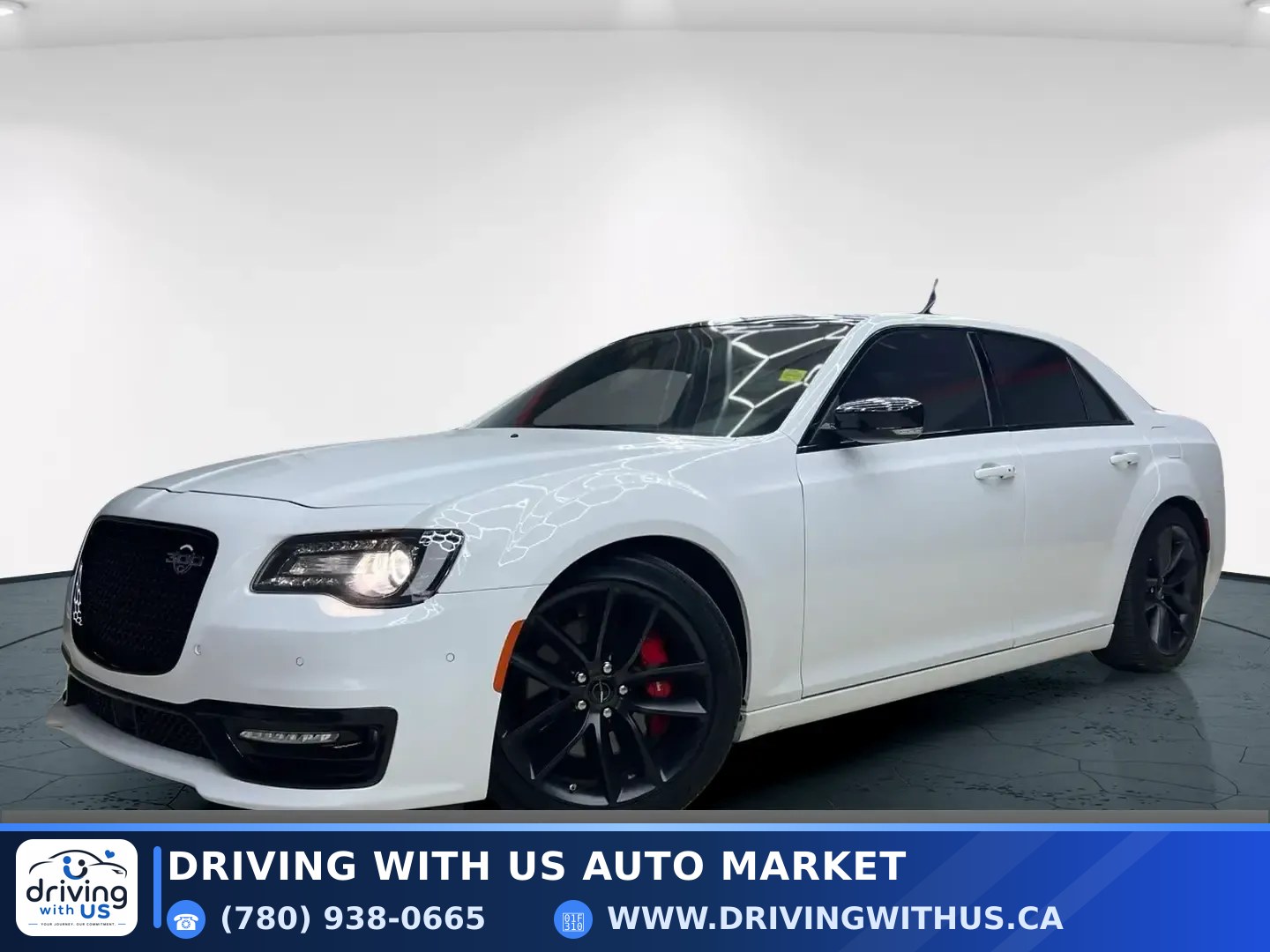 2023 Chrysler 300 300C RWD — photo 1