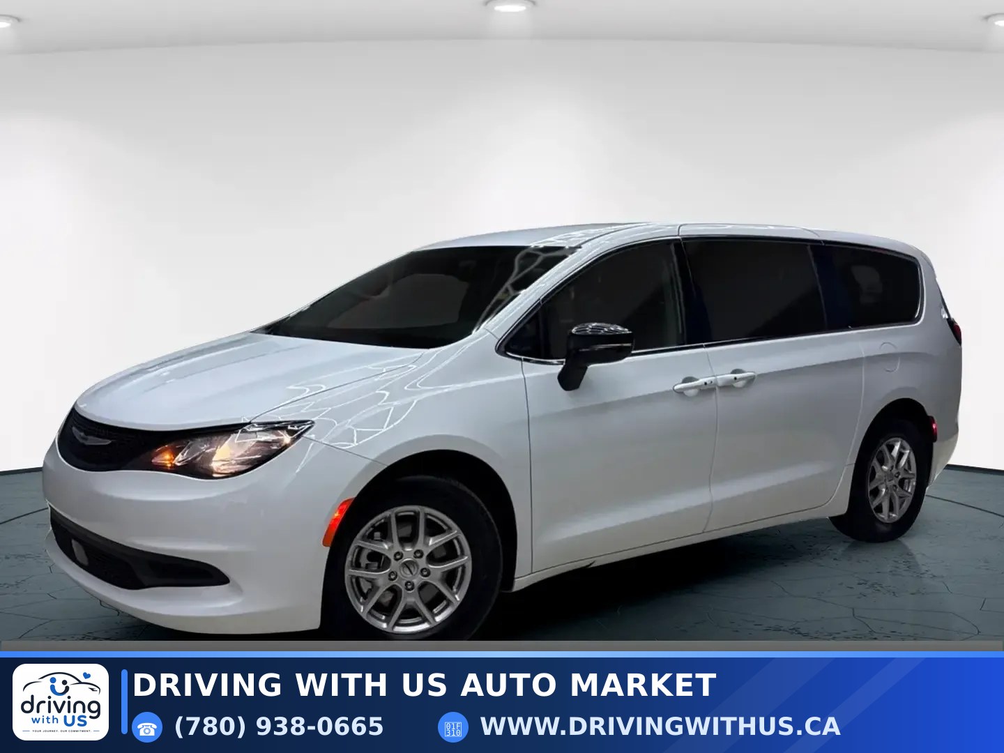 2024 Chrysler Grand Caravan SXT 2WD — photo 1