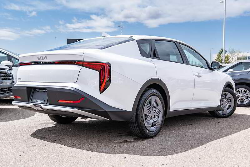 2025 Kia K4 LX — photo 2