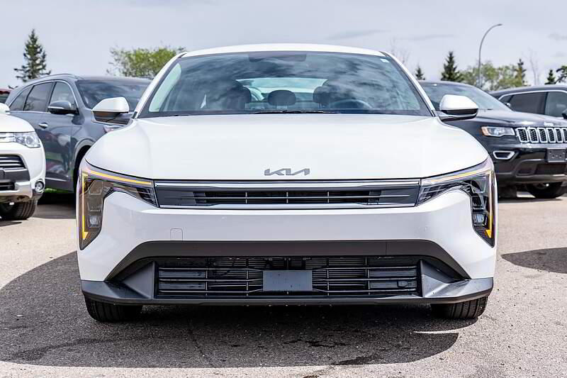 2025 Kia K4 LX — photo 4