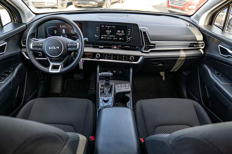 2023 Kia Sportage Lx — photo 6