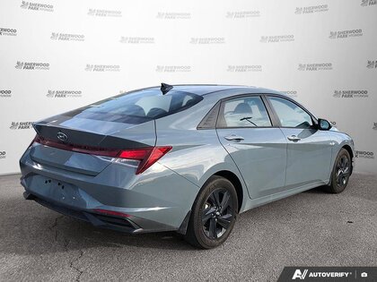 2023 Hyundai Elantra Preferred — photo 3