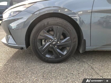 2023 Hyundai Elantra Preferred — photo 4