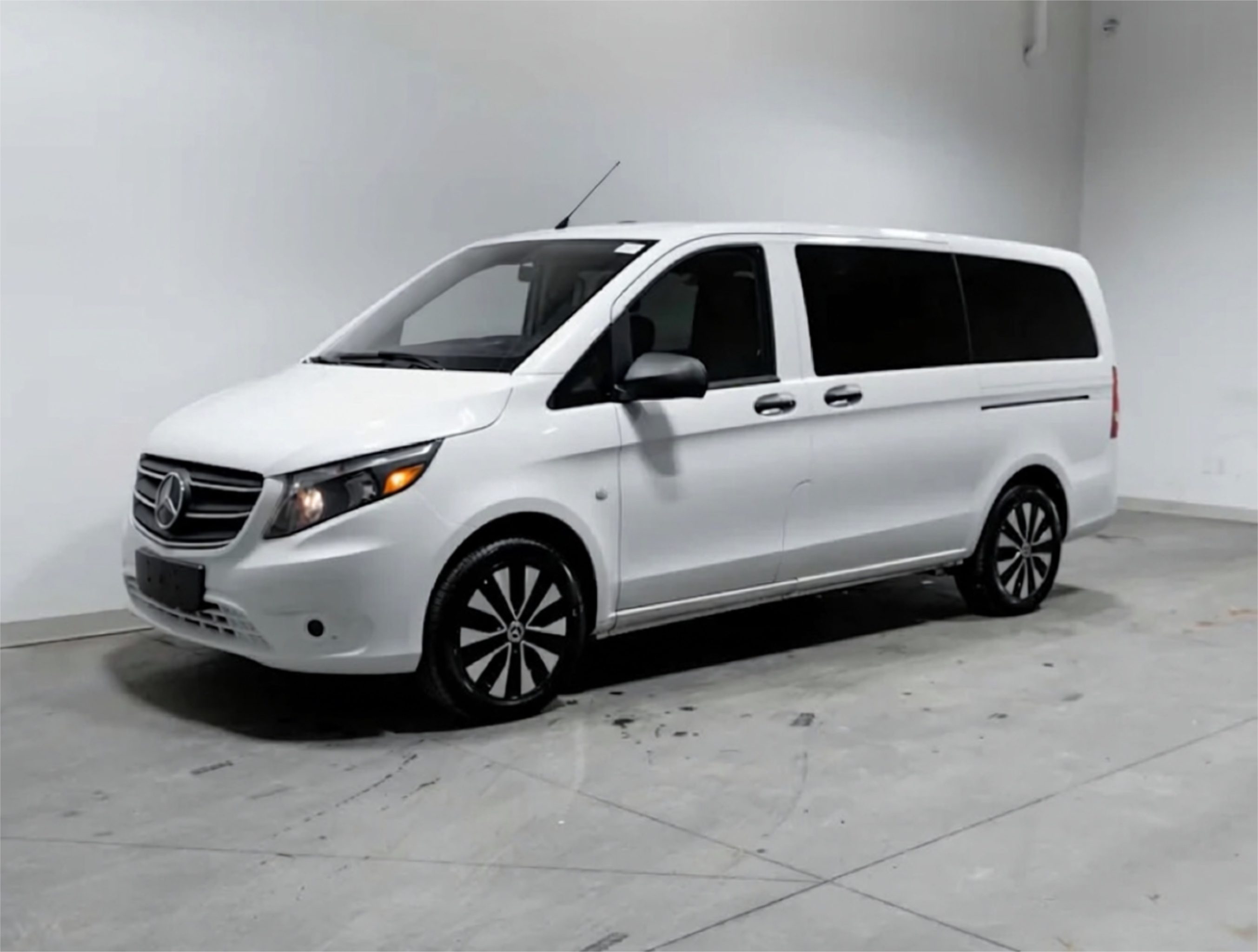 2022 Mercedes-Benz Metris Passenger 447 (VS20) — photo 1