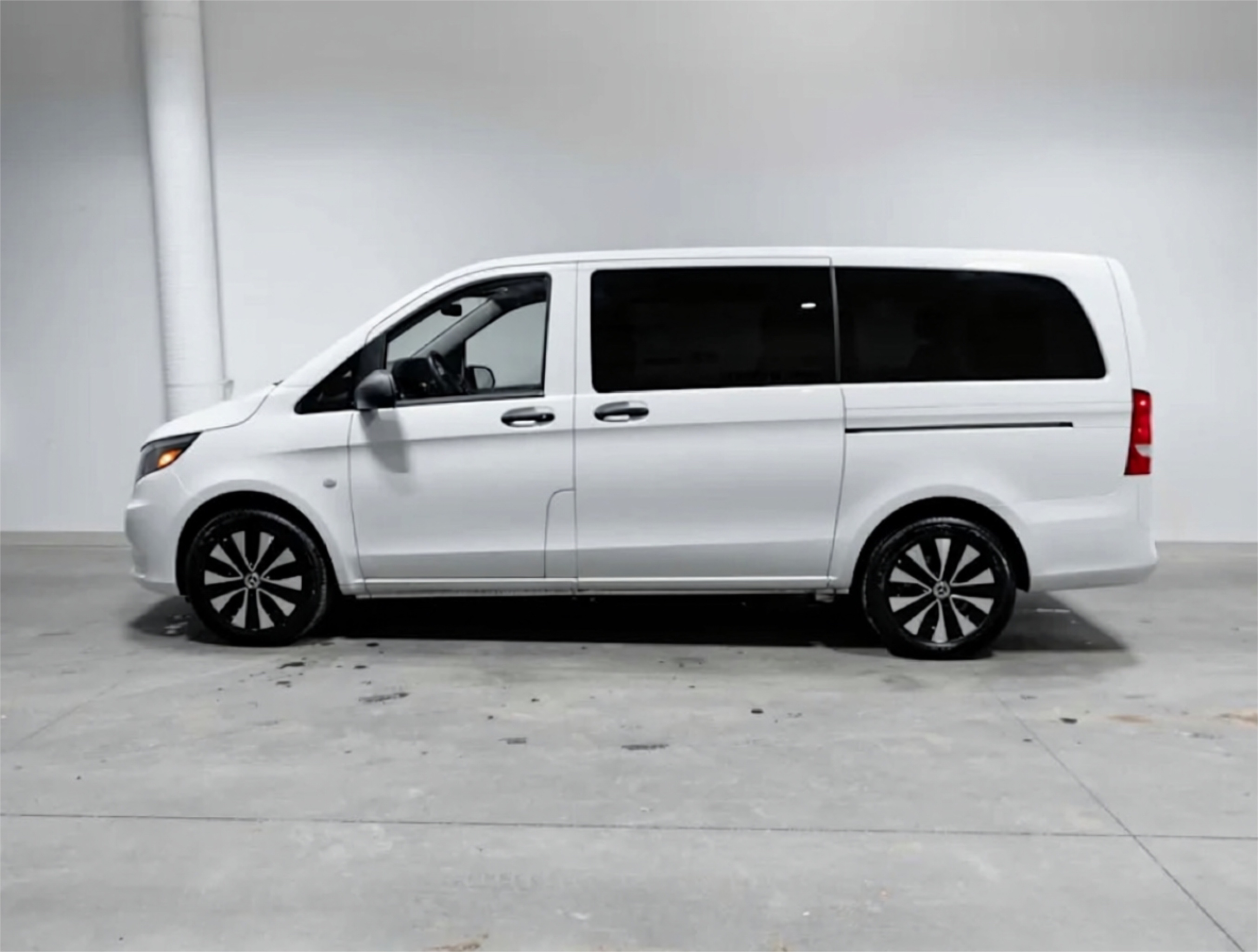 2022 Mercedes-Benz Metris Passenger 447 (VS20) — photo 2