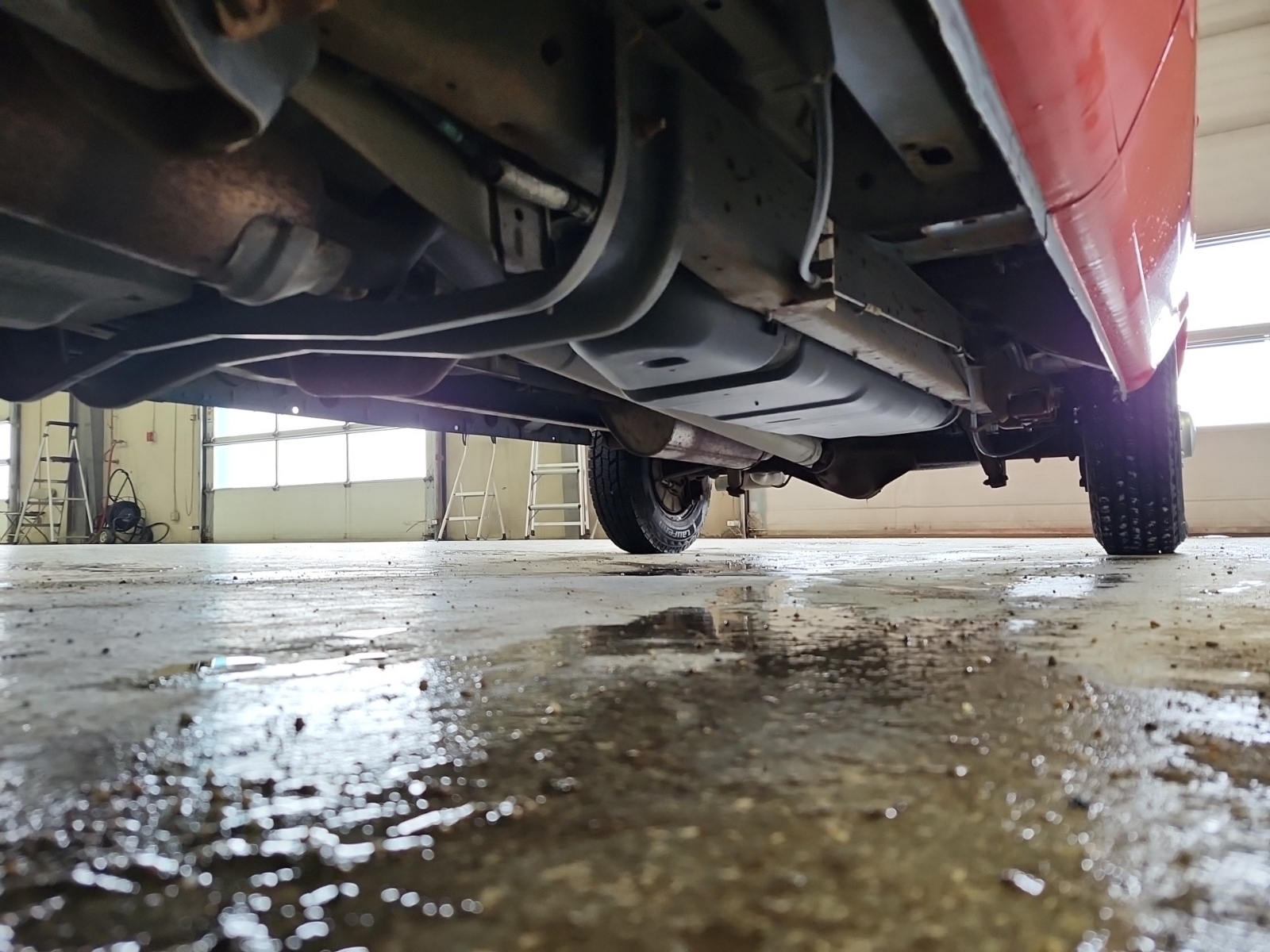 2009 FORD E-350 Econoline — photo 5