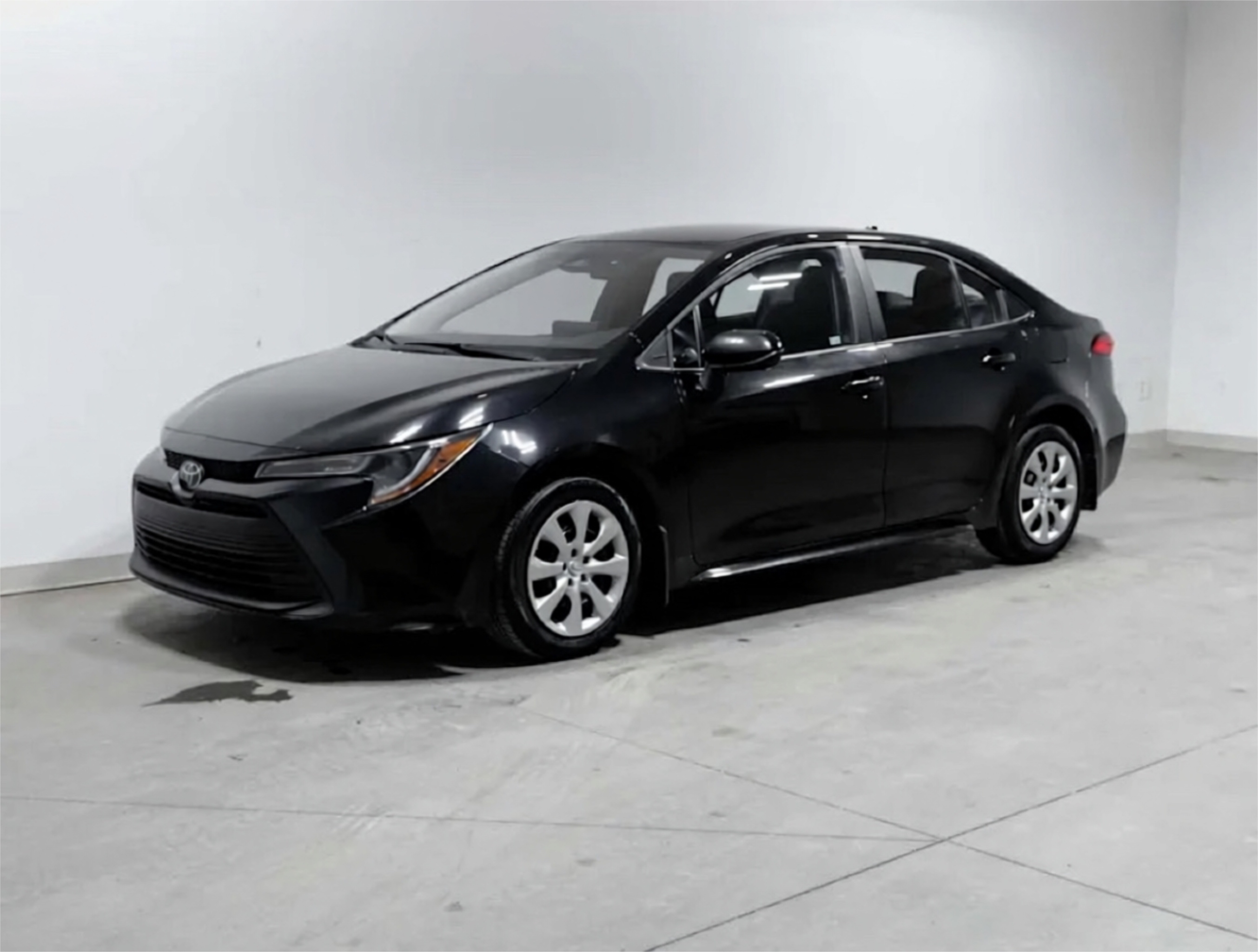 2024 TOYOTA Corolla LE — photo 1