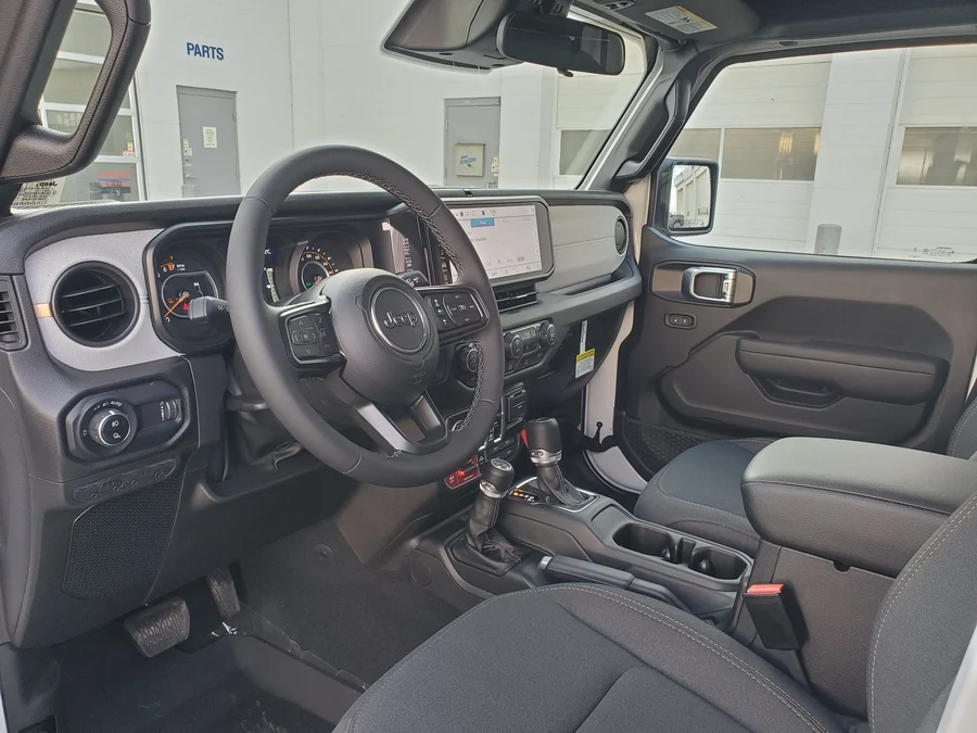 2026 JEEP Gladiator Sport — photo 4