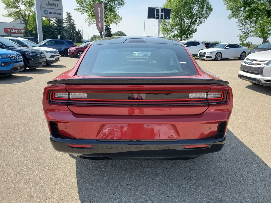 2024 DODGE Charger Daytona R/T — photo 2