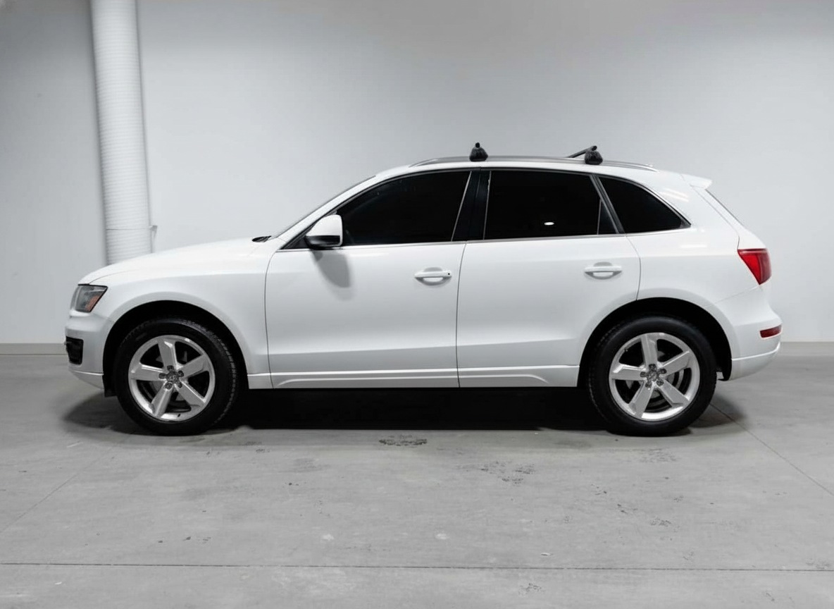 2012 Audi Q5 2.0L Premium Plus — photo 2