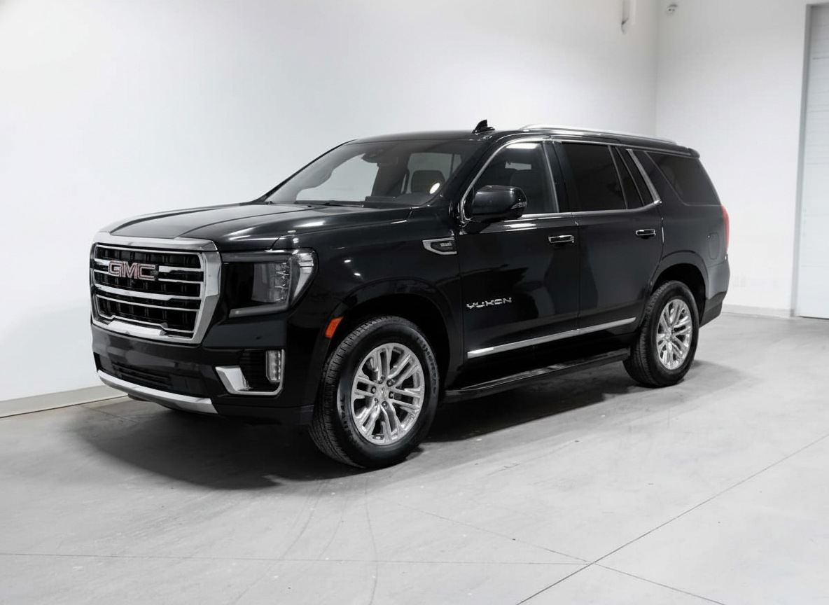 2024 GMC Yukon SLT — photo 1