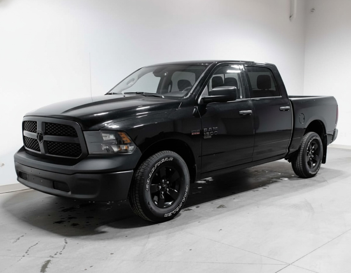 2023 Ram 1500 Classic Tradesman — photo 1