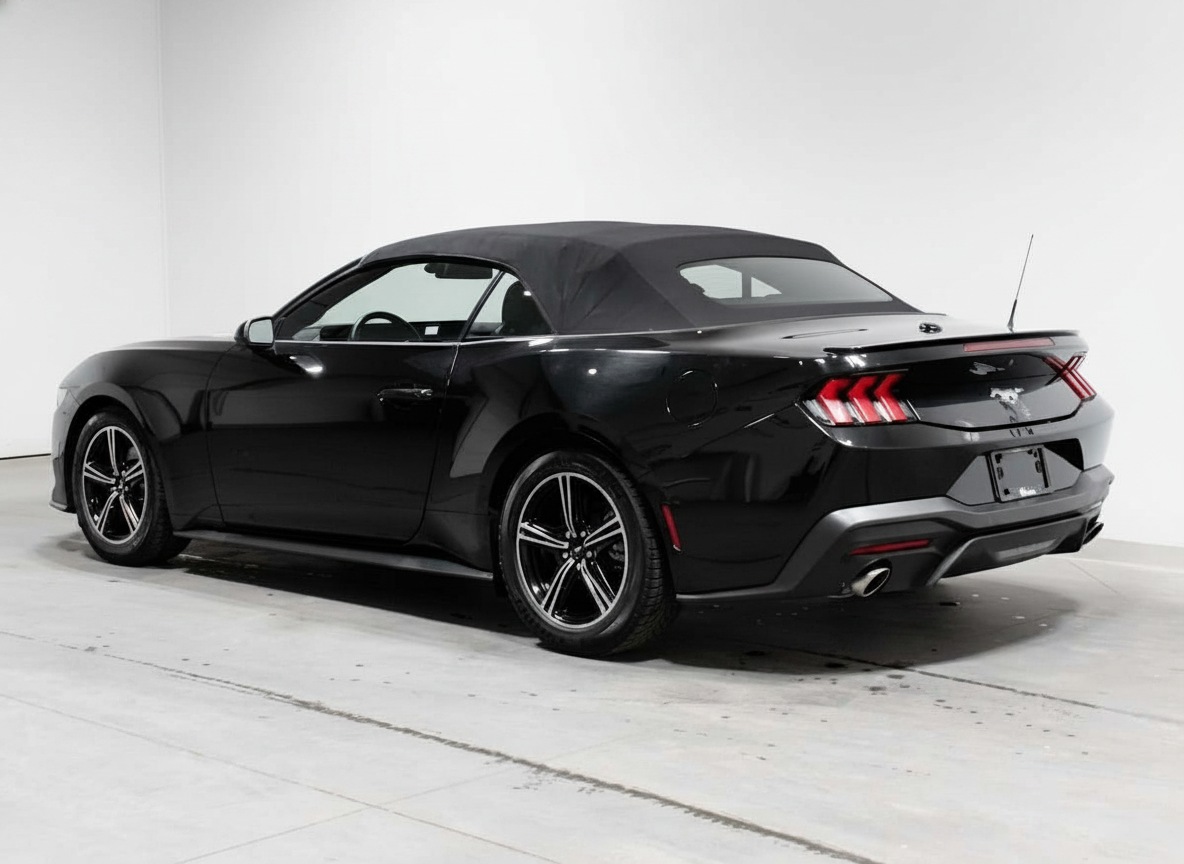 2025 Ford Mustang EcoBoost Premium — photo 3