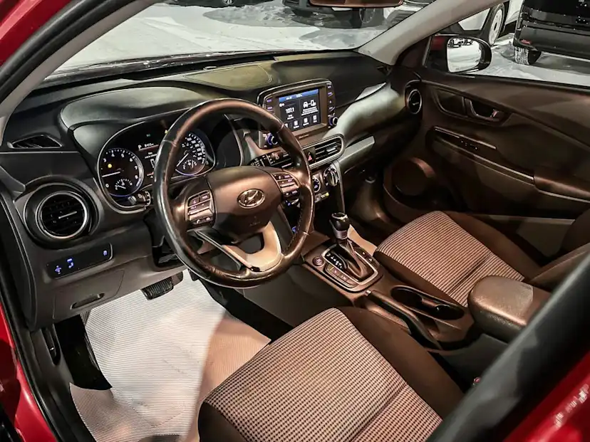 2021 HYUNDAI Kona Limited — photo 5