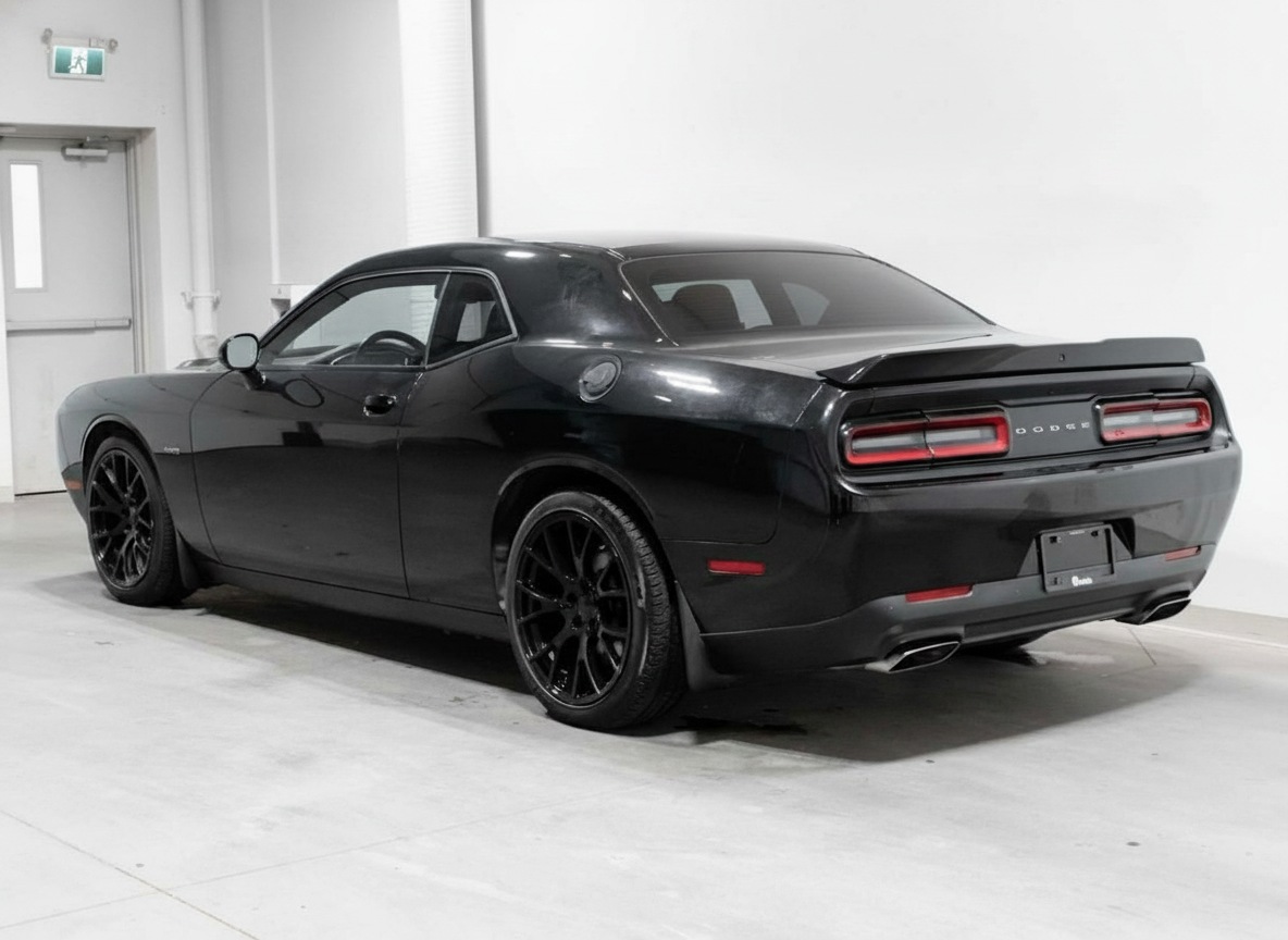 2016 Dodge Challenger R/T — photo 3