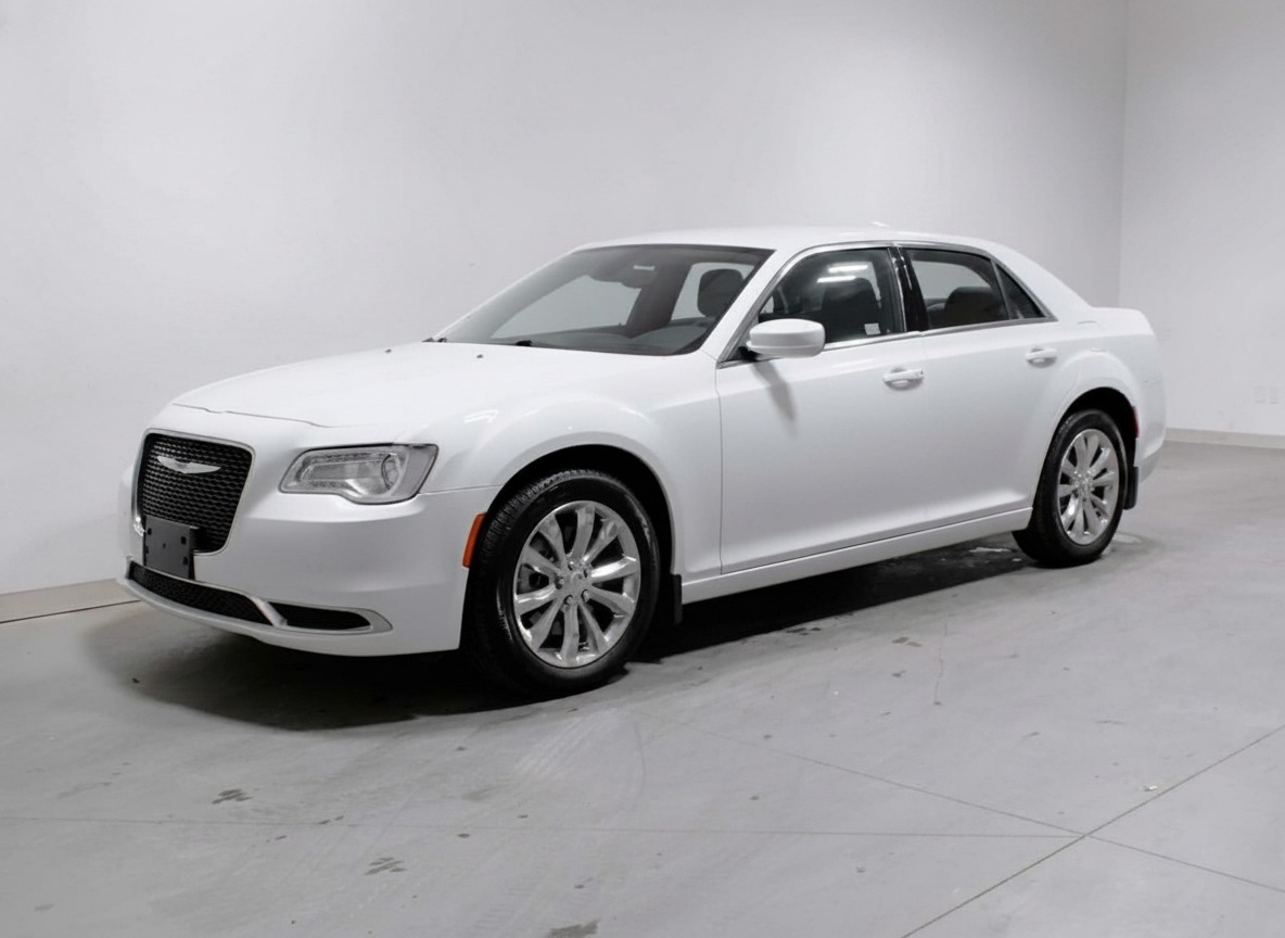 2023 Chrysler 300 300 Touring — photo 1