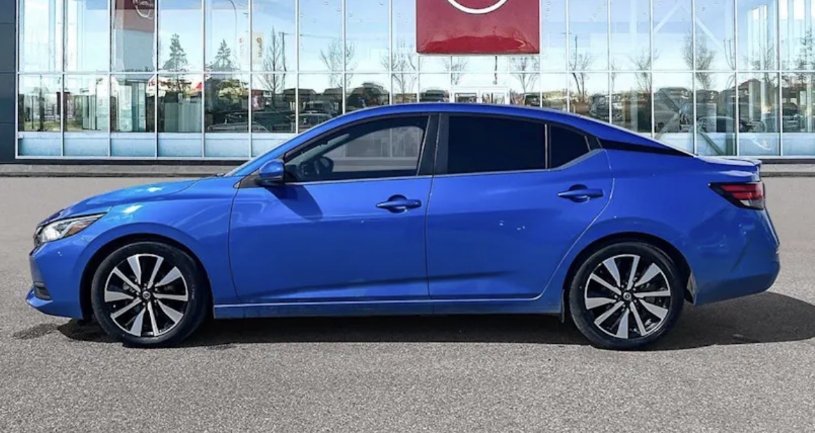 2023 NISSAN Sentra SV — photo 2
