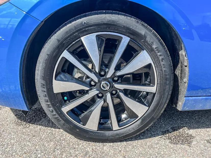 2023 NISSAN Sentra SV — photo 5
