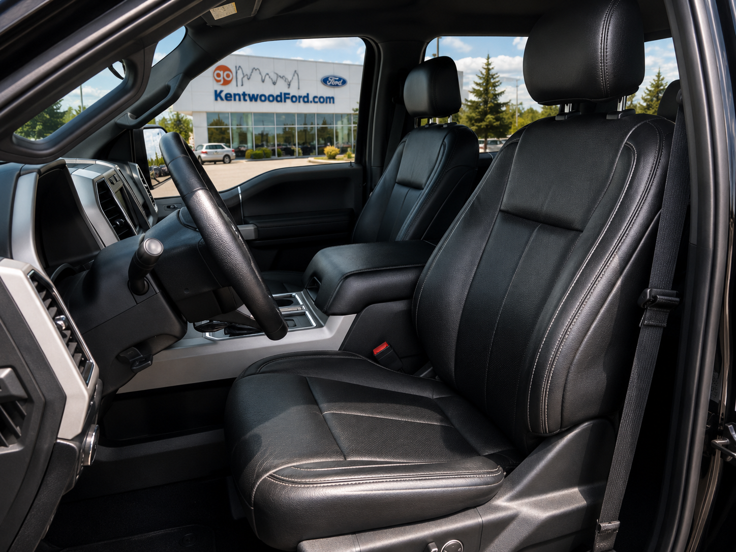 2019 FORD F-150 Lariat — photo 3