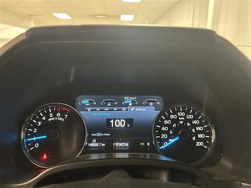 2019 FORD F-150 Lariat — photo 8