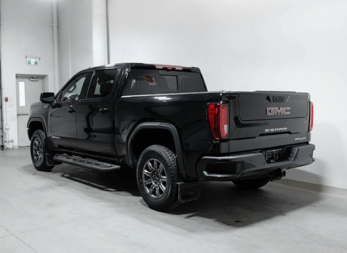 2025 GMC Sierra 1500 AT4X — photo 3