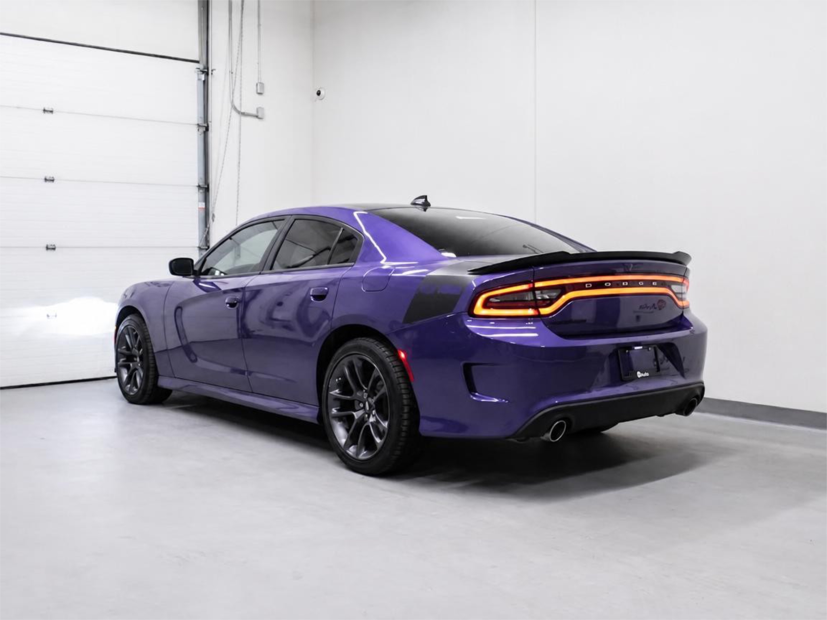 2023 DODGE Charger R/T — photo 2