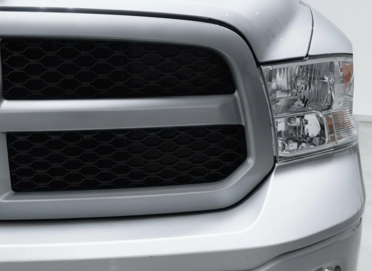 2024 Ram 1500 Classic Tradesman — photo 2