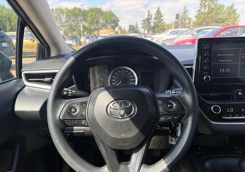 2021 Toyota Corolla LE — photo 7