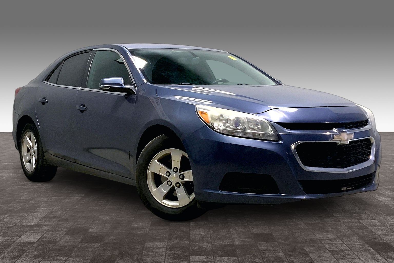 2014 Chevrolet Malibu LT — photo 2