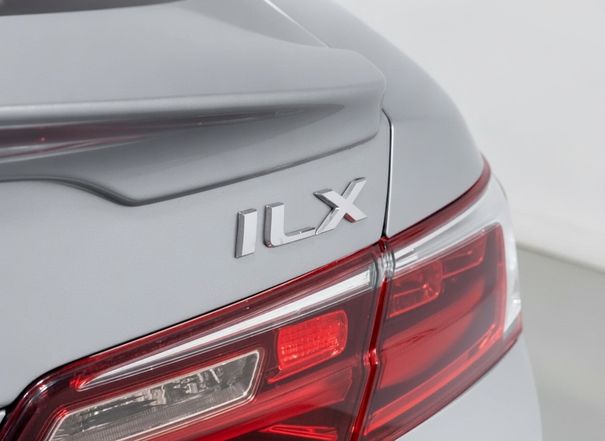 2018 Acura ILX Sedan — photo 8